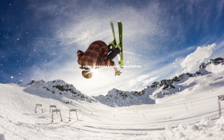 星空：中超激战，国安两球领先遭卓尔逼平，埃弗拉巴唐两分钟双响